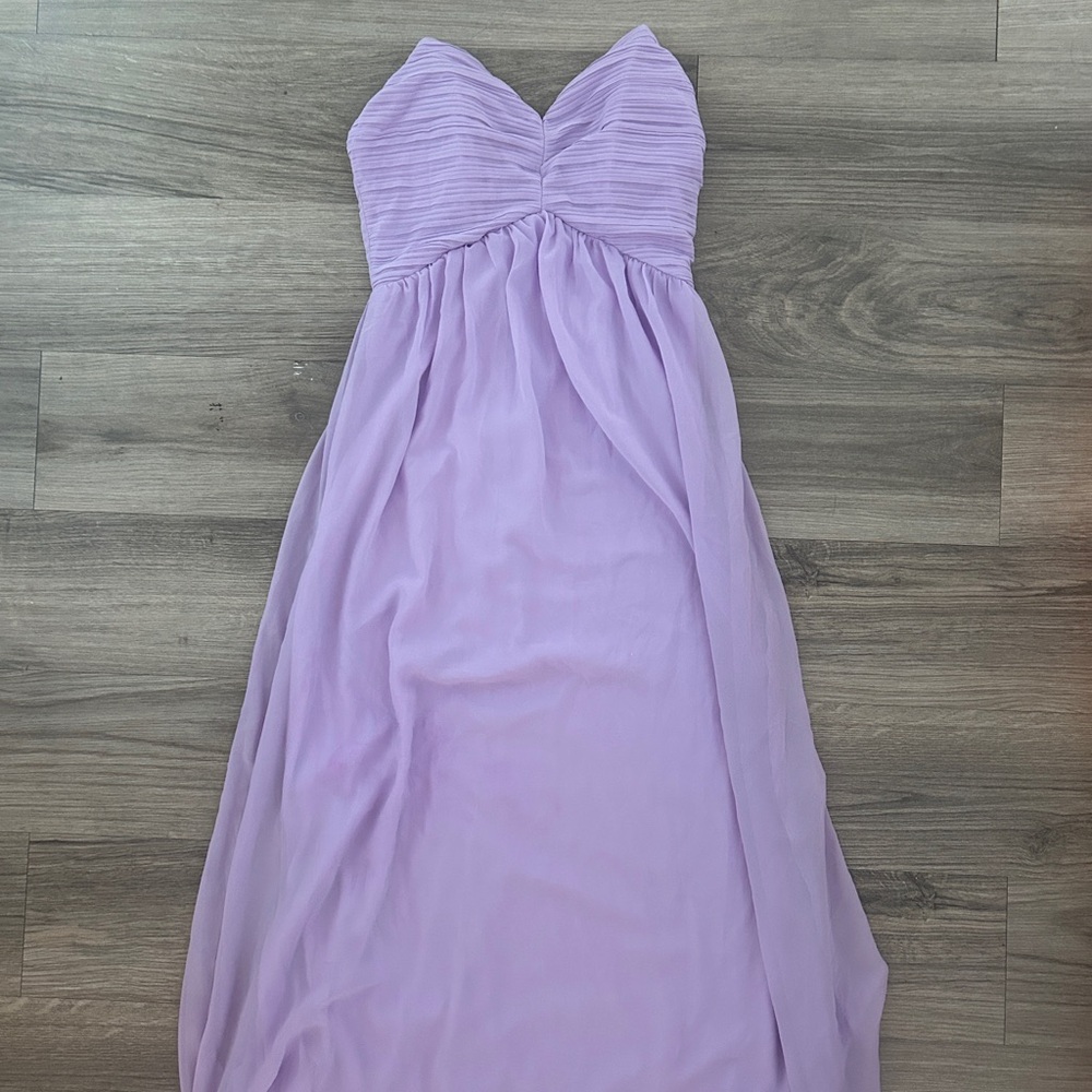 Chic Strapless Lavender Gown